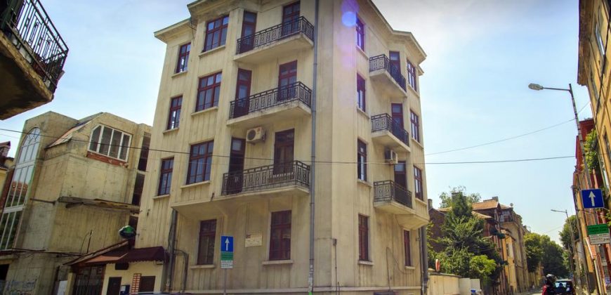 Affittasi palazzina di 4 piani nel centro di Sofia
