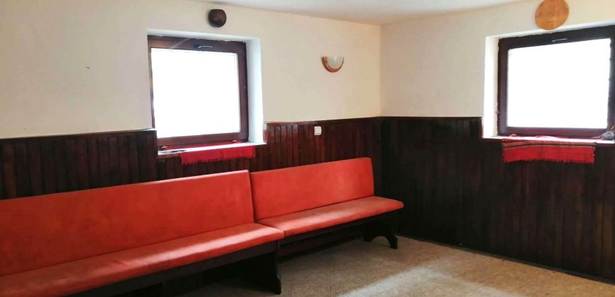 Affittasi palazzina di 4 piani nel centro di Sofia