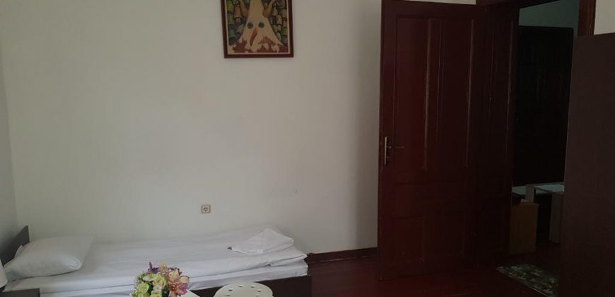 Affittasi palazzina di 4 piani nel centro di Sofia