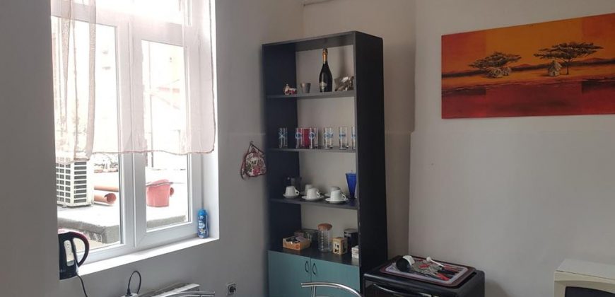 Affittasi palazzina di 4 piani nel centro di Sofia