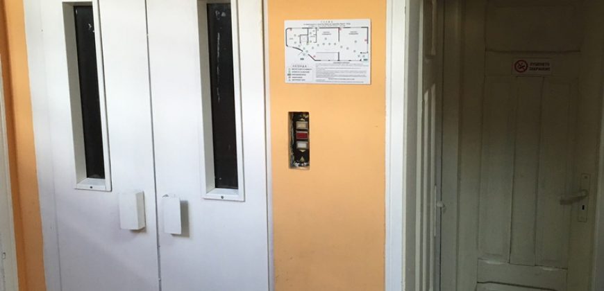Proprietà commerciale con molto potenziale in Dianabad